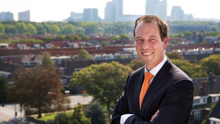 Boudewijn Revis vertrekt als wethouder gemeente Den Haag